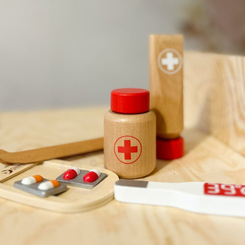 CLASSIC WORLD Houten Dokterskoffer 19 stuks - Speel doktertje - Dokterspeelsets