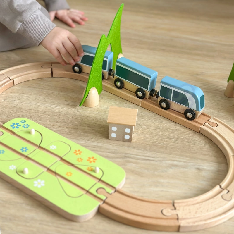 CLASSIC WORLD Set Houten Treinbaan + Vormen Sorteren 40 stuks