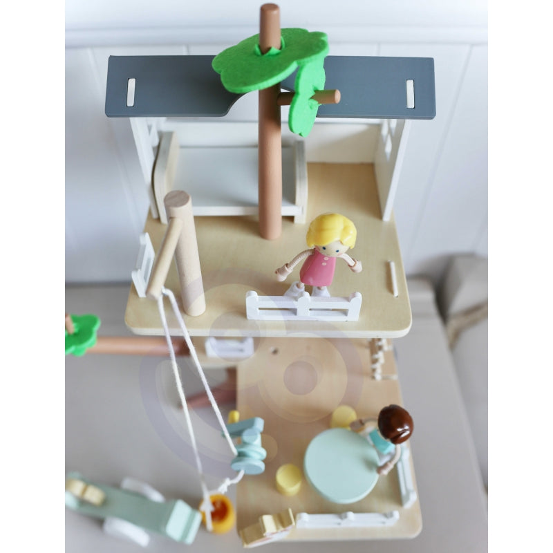 CLASSIC WORLD Houten speelgoed boomhut voor poppen - 31 stuks