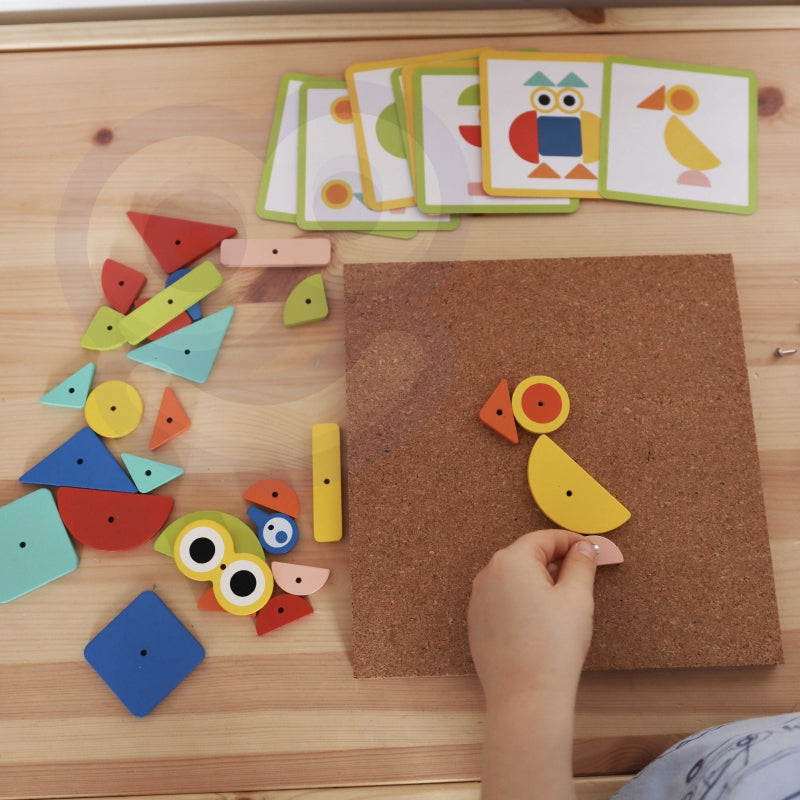 WOOPIE GREEN Houten Hamer- en Spijkerbord - Puzzel 20 Patronen - 82 Stuks - FSC Certificaat