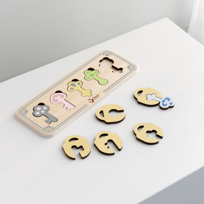 CLASSIC WORLD Houten Montessori Sensorische Puzzel met Sleutels en Slotjes