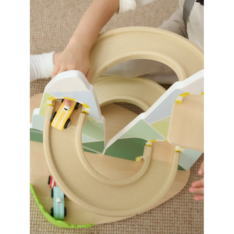 CLASSIC WORLD Houten Racebaan met thema berglandschap