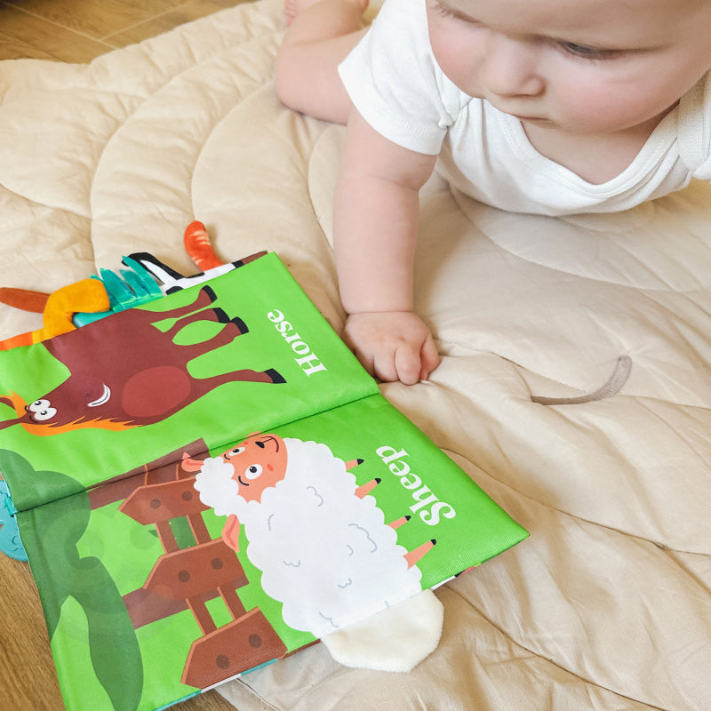 WOOPIE BABY Stoffen Dierenboekje met Staartjes (Engels-talig)
