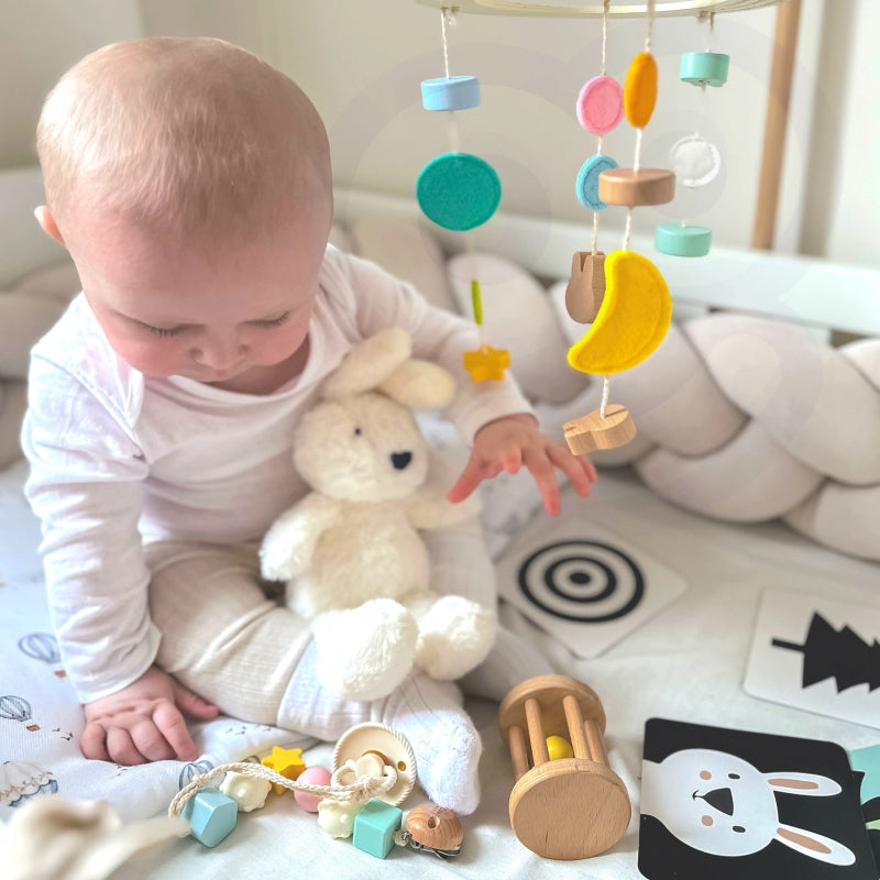 CLASSIC WORLD Pastel Babyset – Eerste Speelgoed Box voor 0-6 maanden
