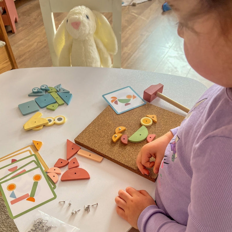 WOOPIE GREEN Houten Hamerspel met Spijkerbord – Puzzel met 20 Patronen – 82 stuks