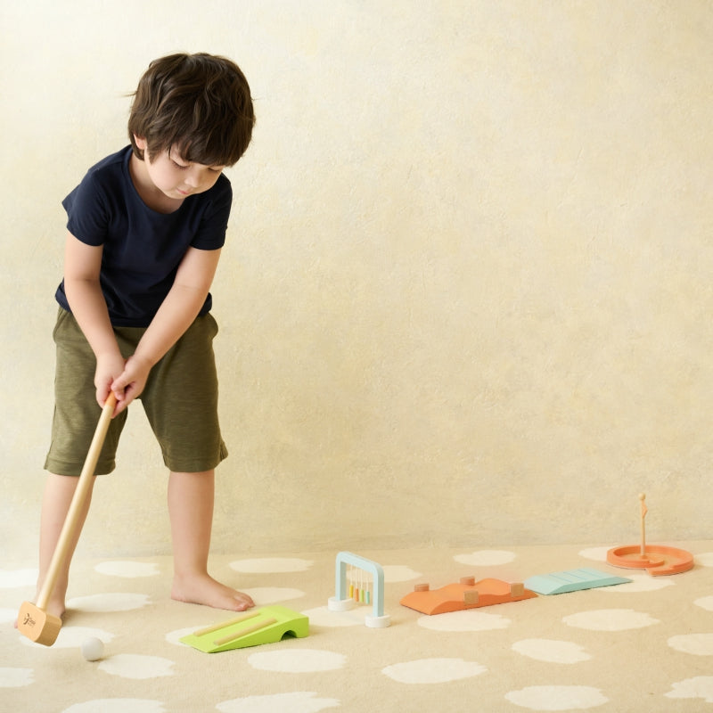 CLASSIC WORLD Houten Golfset met Diverse Obstakels - Mini golfset - Pastelkleurig