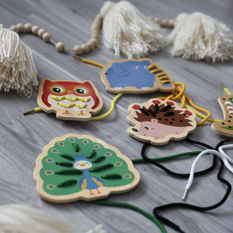 CLASSIC WORLD Houten Dieren Rijg- en Vlechtspel Dieren 10 stuks