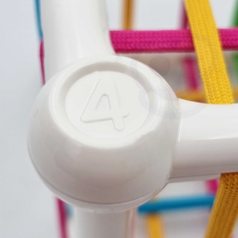 WOOPIE BABY Flexibele Sensorische Kubus - Sorteer dieren + Rammelaar 7 stuks